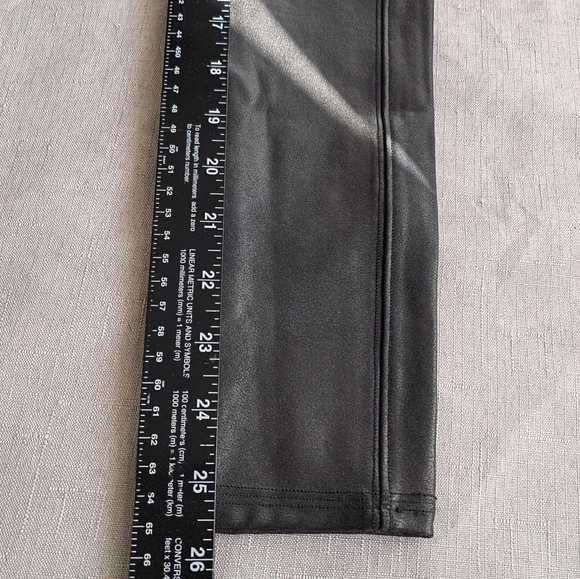 SPANX FAUX LEATHER LEGGINGS SZ S/P Very versatile - Picture 6 of 6